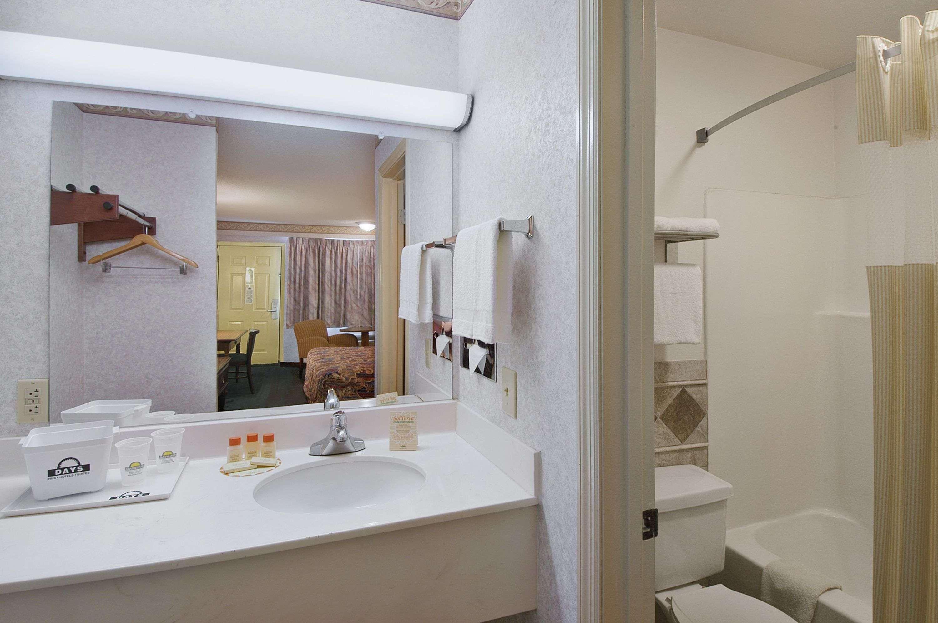 Days Inn By Wyndham Картерсвилл Номер фото