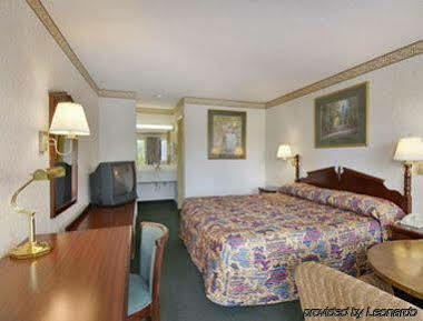Days Inn By Wyndham Картерсвилл Экстерьер фото